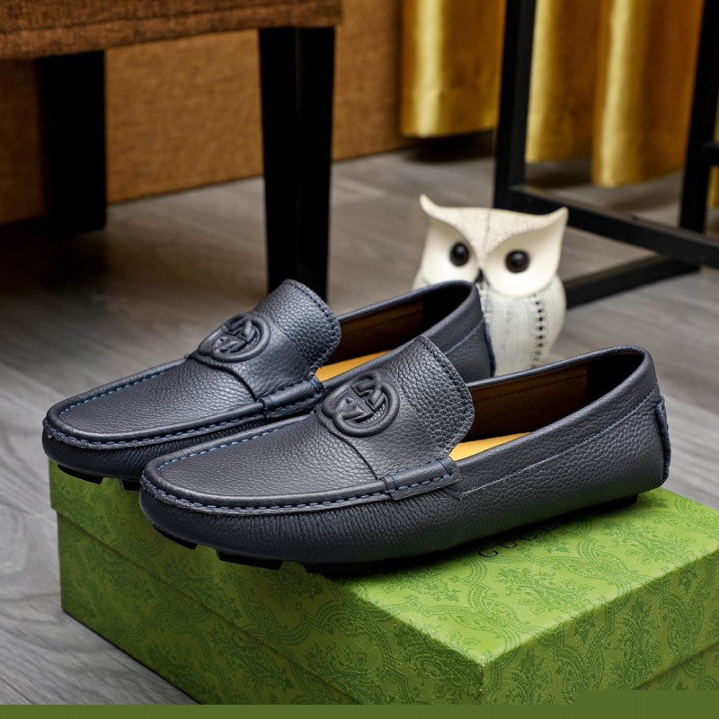 G*u*i leather shoes